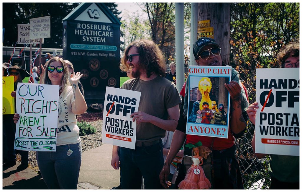 roseburg oregon stop the cuts protest