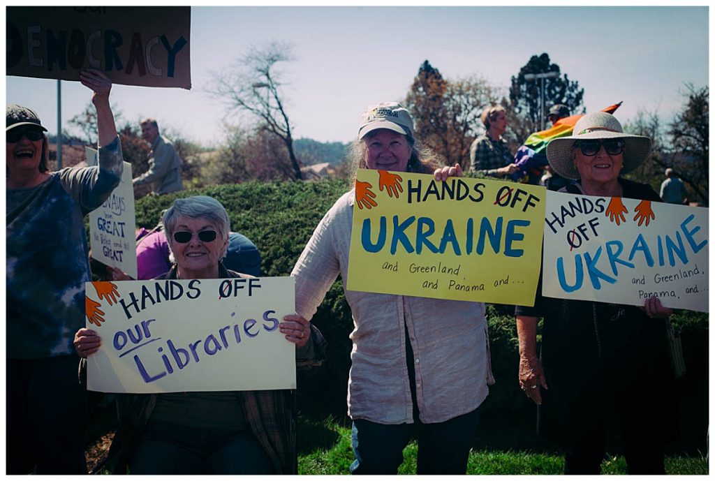 roseburg oregon stop the cuts protest