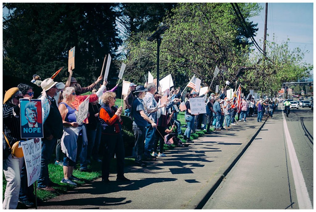 roseburg oregon stop the cuts protest