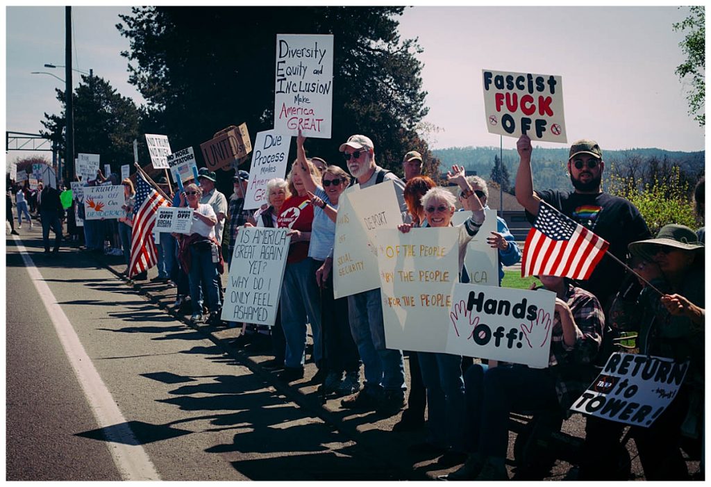 roseburg oregon stop the cuts protest