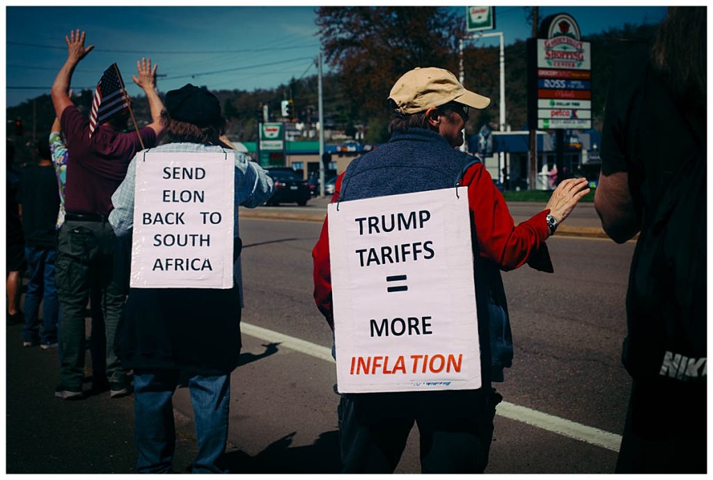 roseburg oregon stop the cuts protest
