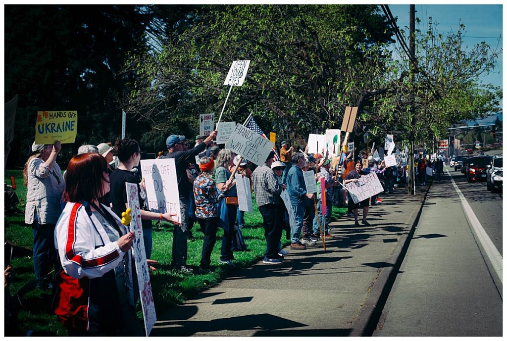 roseburg oregon stop the cuts protest