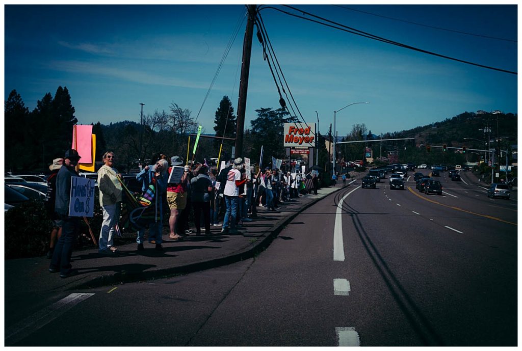roseburg oregon stop the cuts protest